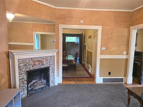 2nd image of 119 14th STREET N N #123