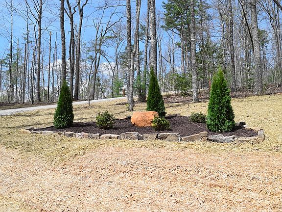 5th image of 375 Ridge Brook Dr