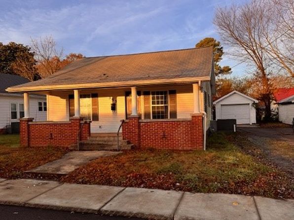 353 McLeod Ave, Madisonville, KY 42431