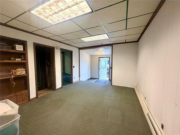 4th image of 513 E High St