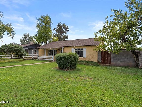 2nd image of 1833 E ROMA Avenue