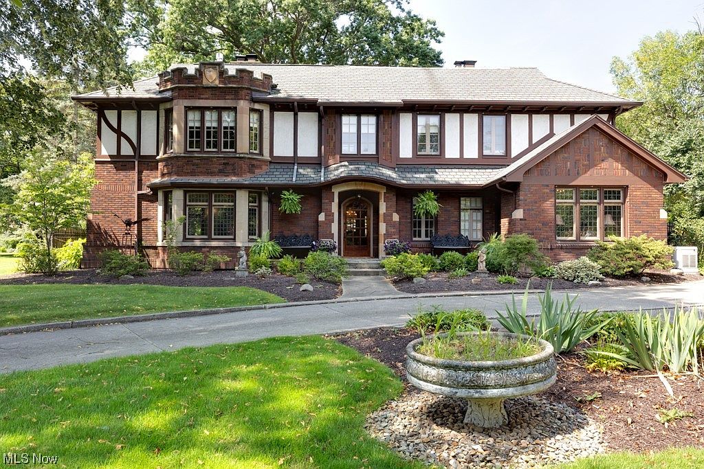 786 Merriman Rd, Akron, OH 44303 Zillow