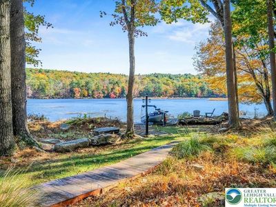 320 Tinkwig Dr, Hawley, PA, 18428