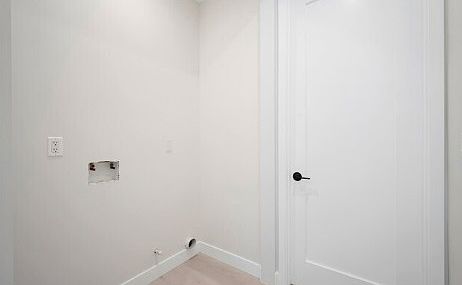 4th image of 245 W Linden Ave #101