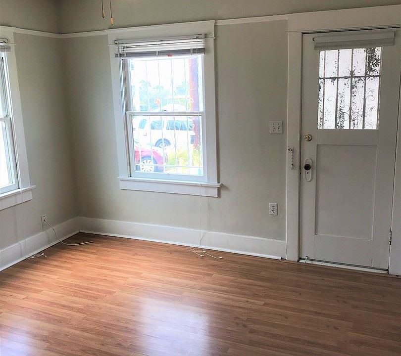 1st image of 432 Quince St
