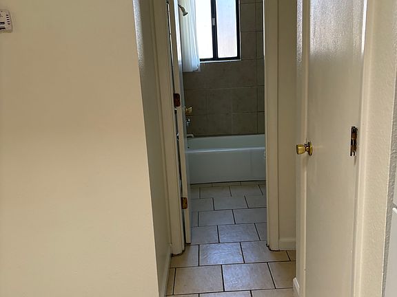 2nd image of 1425 Paseo De Peralta #9