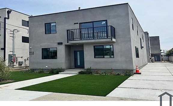 3rd image of 1016 N Pioneer Ave #B