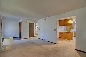 3rd image of 14 Brierwood Dr