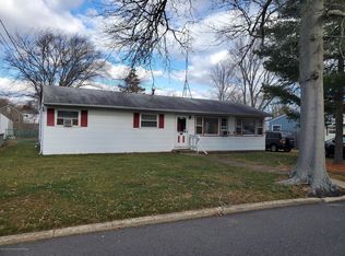 1114 Fairview Dr, Toms River, NJ