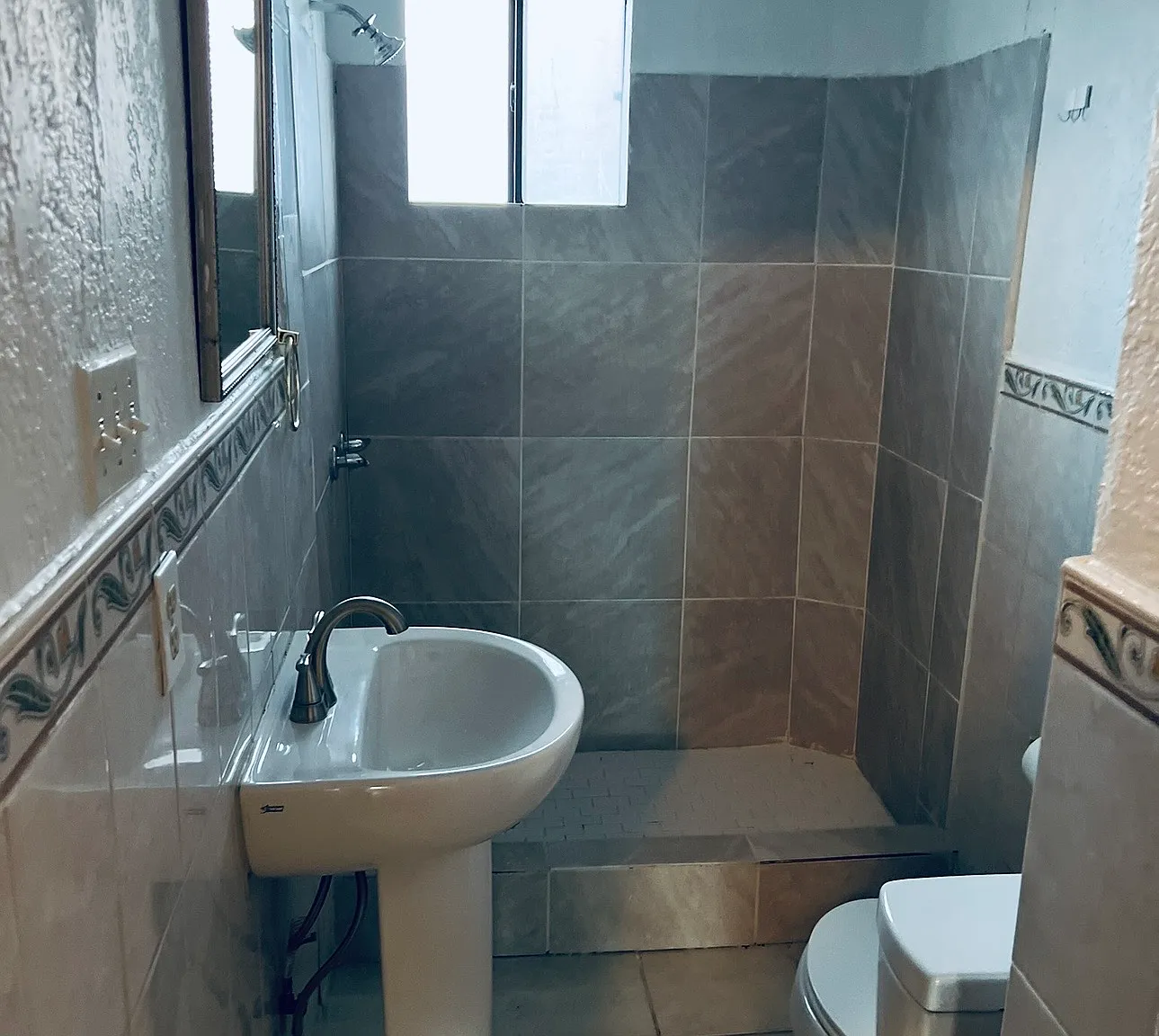 1 bed, 550 sqft, $900 — Photo 2