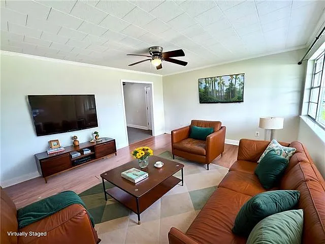 4312 Tartan Dr — Photo 4