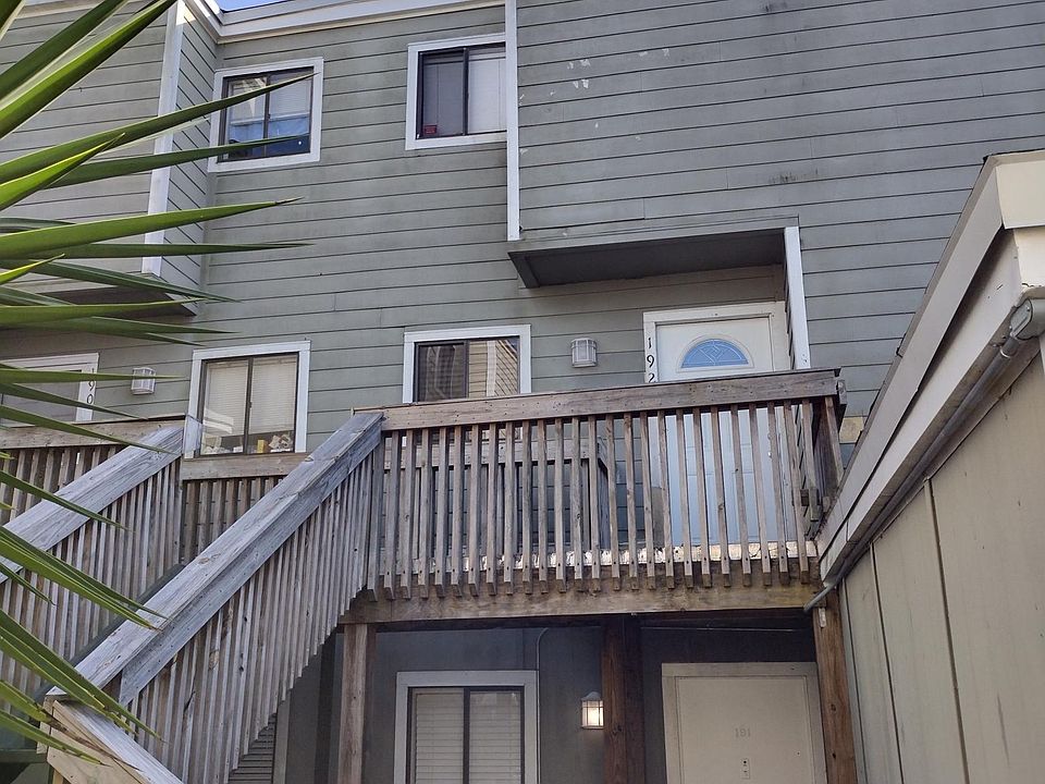 1st image of 192 Scottsdale Sq