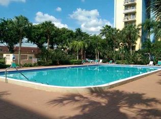 801 NW 47th Ave APT W521, Miami, FL 33126