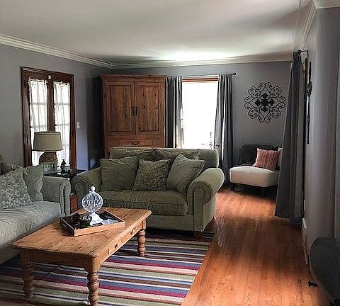 3rd image of 1025 James Ave