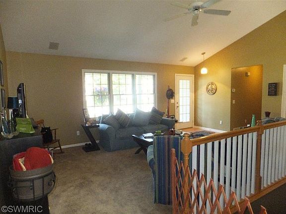 3rd image of 3582 Whispering Woods Dr