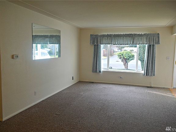 3rd image of 230 Laurelhurst Dr SE