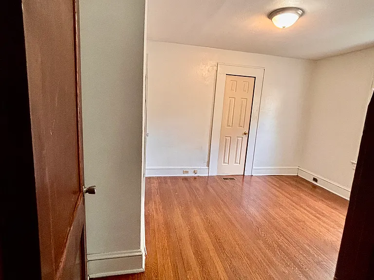 1526 20th St NE — Photo 16