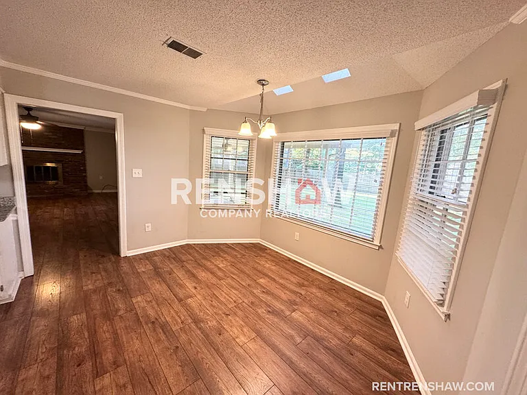 8177 Kimbrook Dr — Photo 5