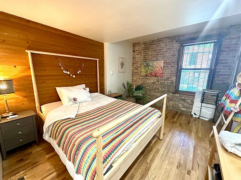 2129 W Le Moyne St #COACH HOUSE — Photo 20