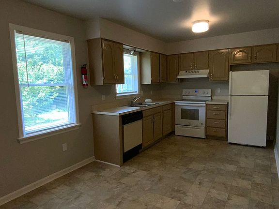 4th image of 2617 Northfield Dr