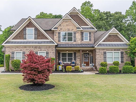 2nd image of 851 Coopers Ridge Path