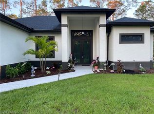 2205 Robert Ave, Alva, FL 33920