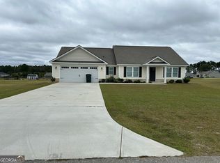 106 Old Barn Rd, Statesboro, GA 30458