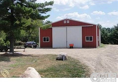 Will Mill 63x36 Pole Barn.JPG