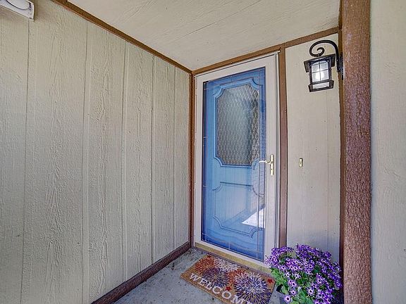 4th image of 5617 Arbor Valley Dr