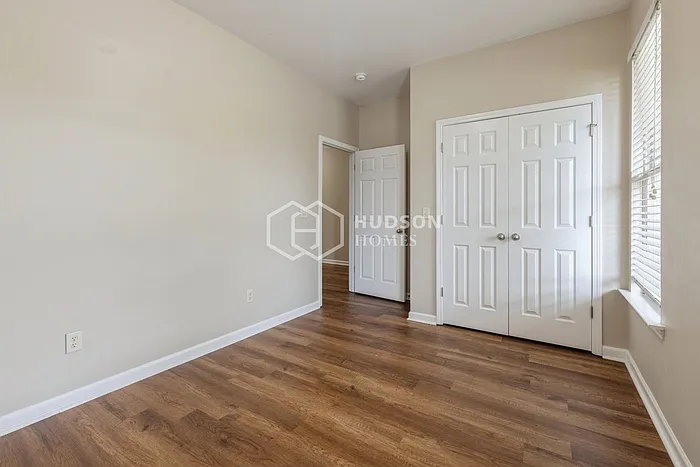 1135 Avalon Dr — Photo 17