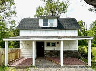 49 Rock City Rd, Woodstock, NY 12498