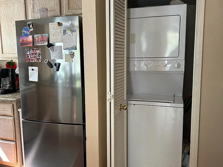 1445 Grand Ave #A — Photo 11