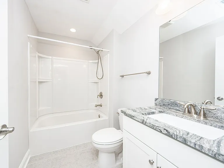 177 Hayworth Rd — Photo 63