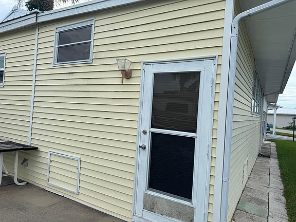3rd image of 5374 SE 64th Terrace