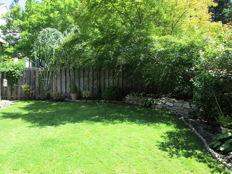 12540 NW Brimpton Ct — Photo 23
