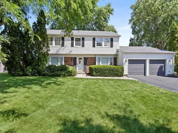 1197 Alden Ln, Buffalo Grove, IL 60089