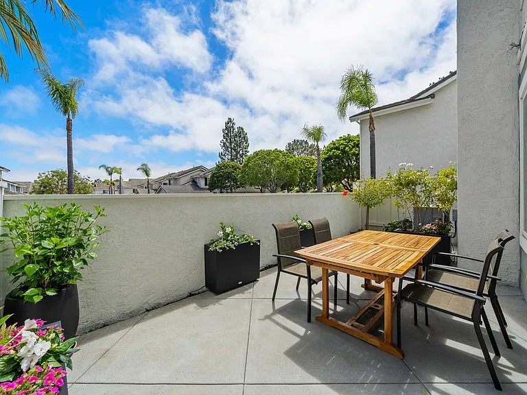 13254 Tiverton Rd — Photo 32