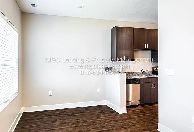 5711 NE 80th Ter #3E — Photo 3