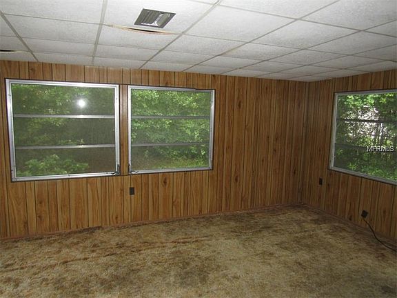 4th image of 1528 Coronet Dr