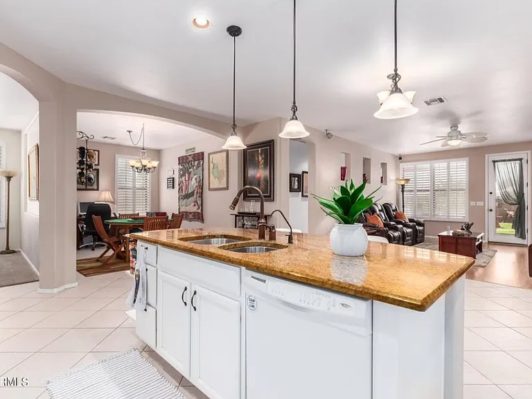 30984 N Obsidian Dr — Photo 8