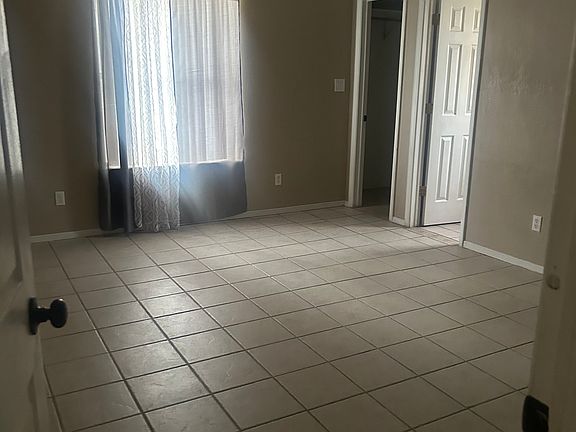 3rd image of 5725 Vanegas Dr