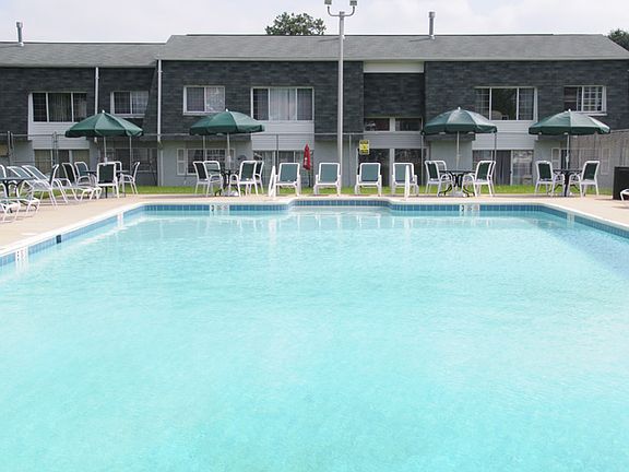 5th image of 35 Osage Dr #526b72b78