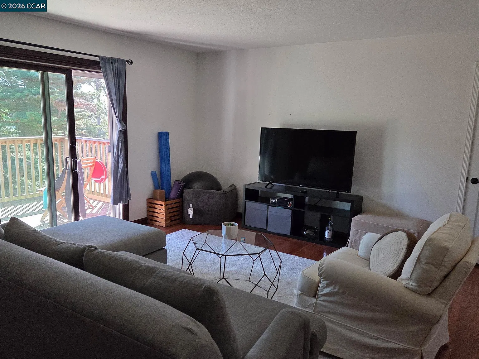 1 bed, 120 sqft, $750 — Photo 3