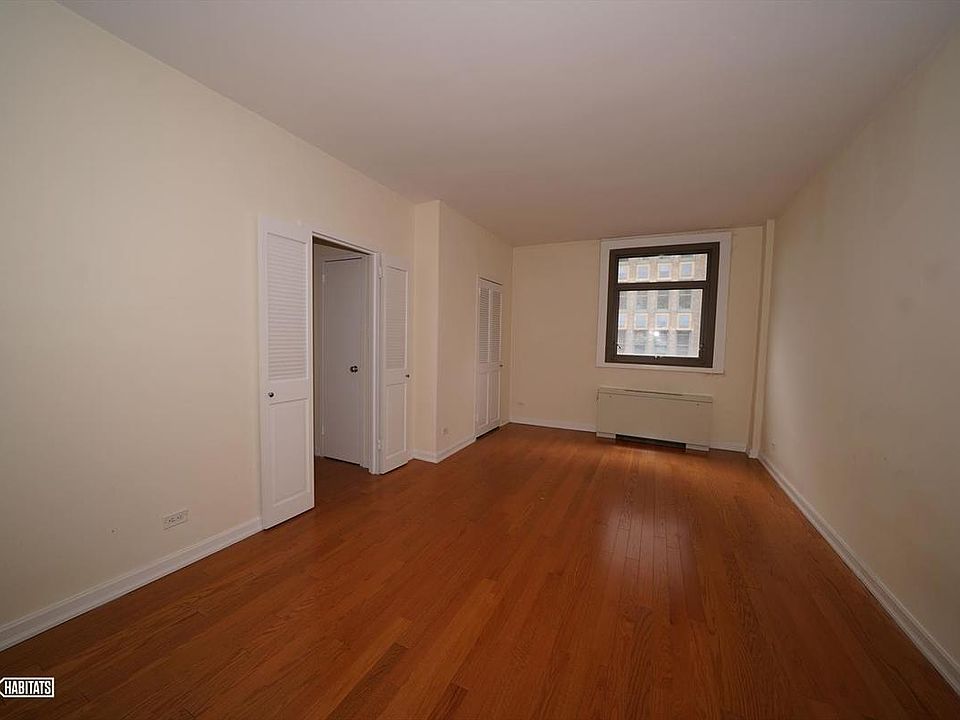 1st image of 4 Park Ave APT 4U