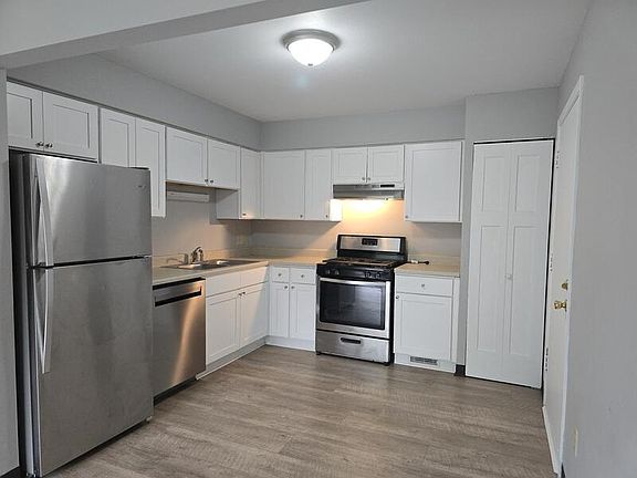 3rd image of 348 E Marquette St #7