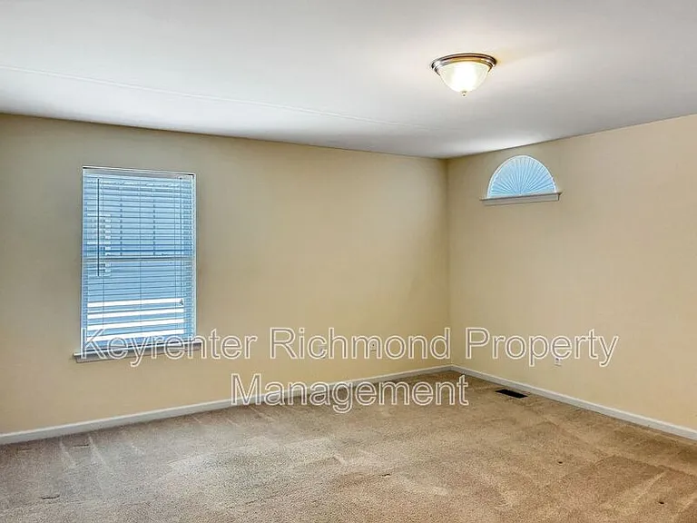 4709 Louisiana St — Photo 9