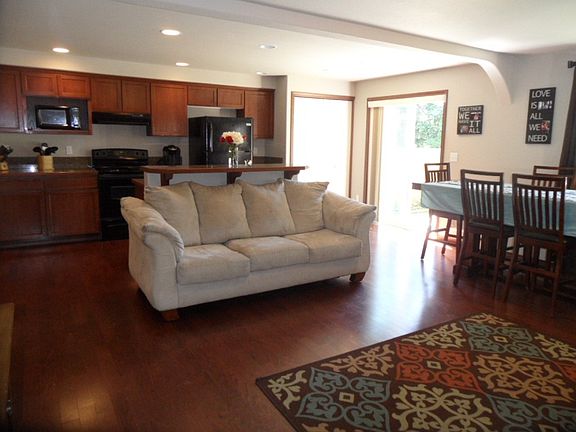 3rd image of 14628 46th Ave NE