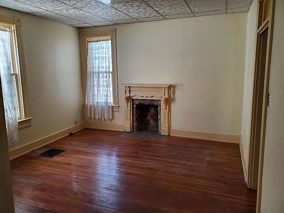 3rd image of 316 N High St