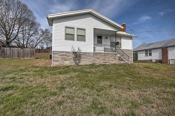 3rd image of 333 Glen Ave
