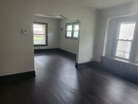 5th image of 49 E Mapledale Ave #A